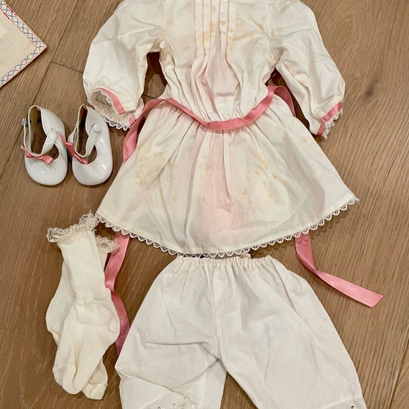 American Girl Kirsten Doll with Multiple outfits, accessories… - Picture 5 of 11